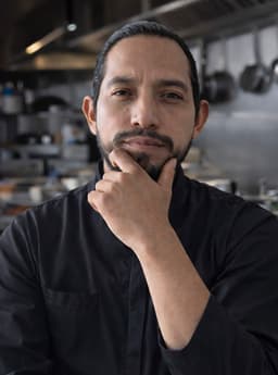 Vico Contreras (@elpinchevico)